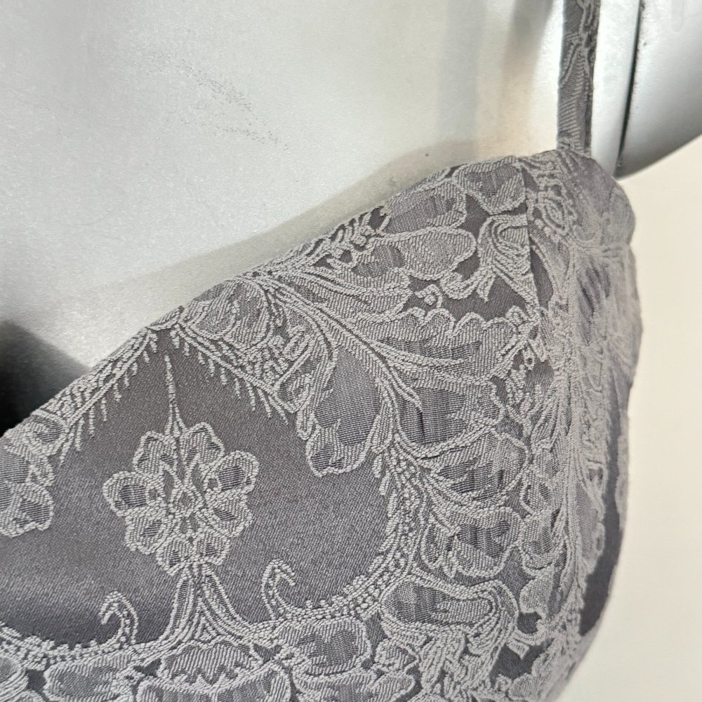 NWT Guess Gray Embroidered Bustier Top - Picture 2 of 10